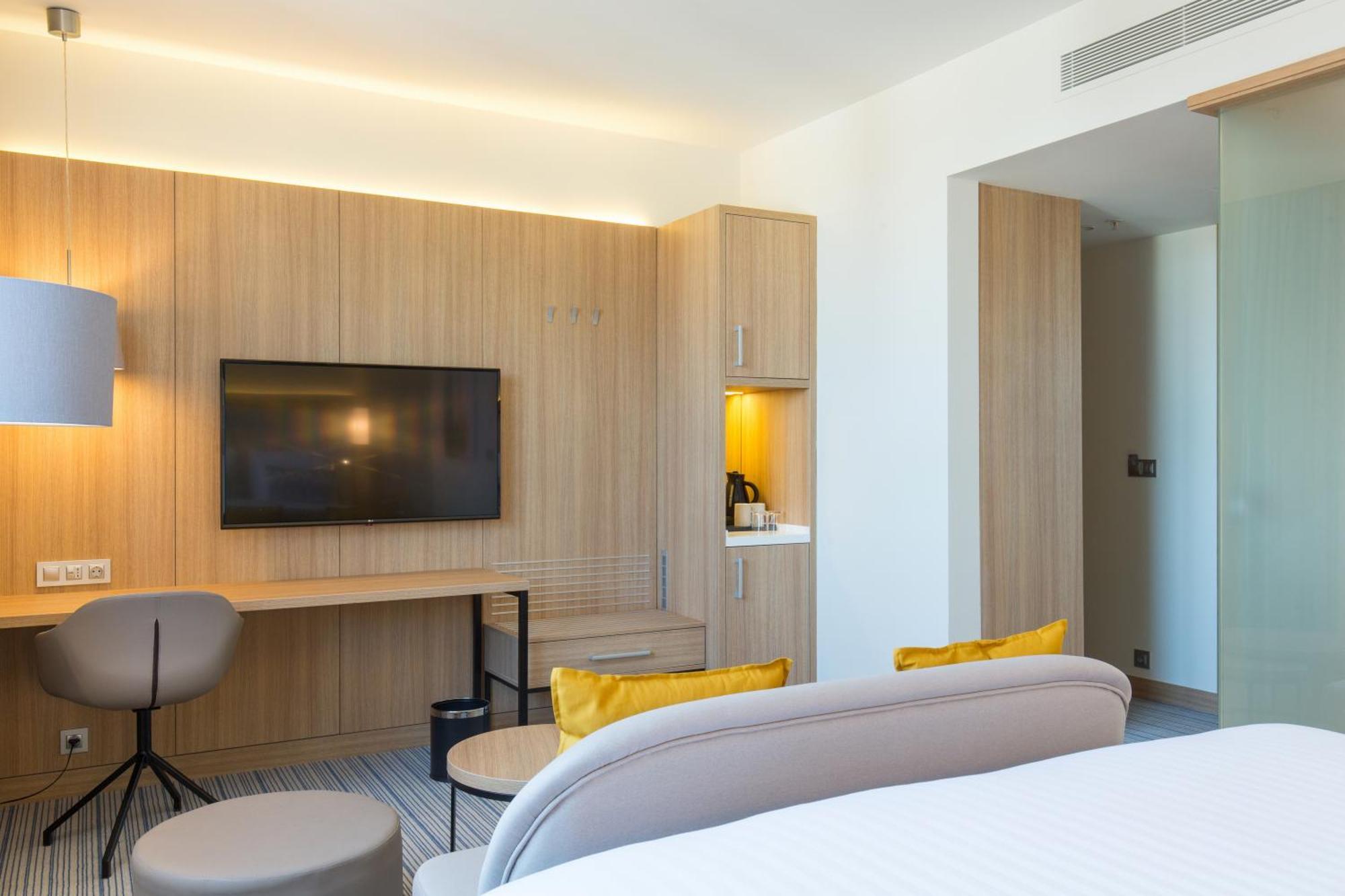 Hotel Courtyard By Marriott Banja Luka Exterior foto