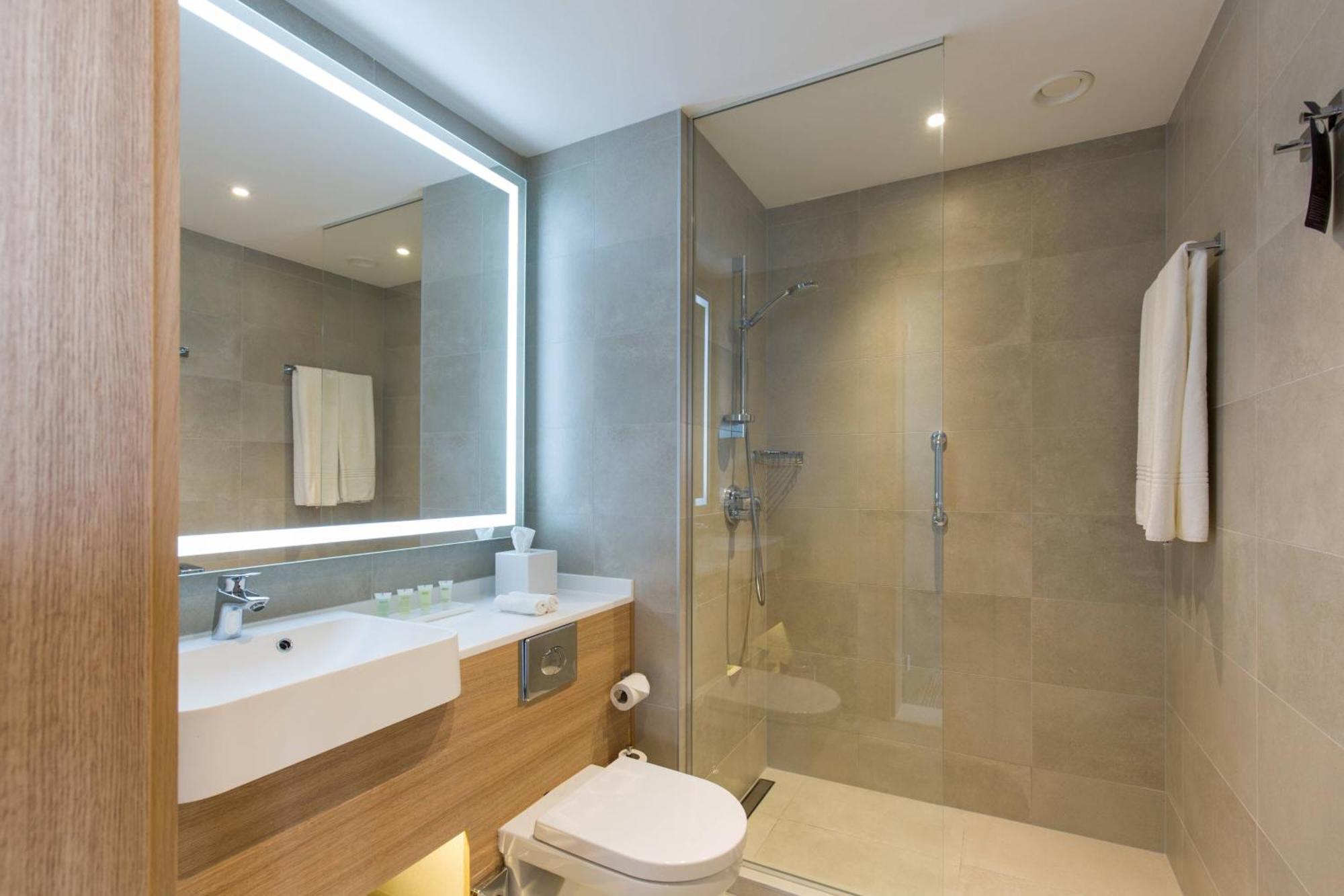 Hotel Courtyard By Marriott Banja Luka Exterior foto