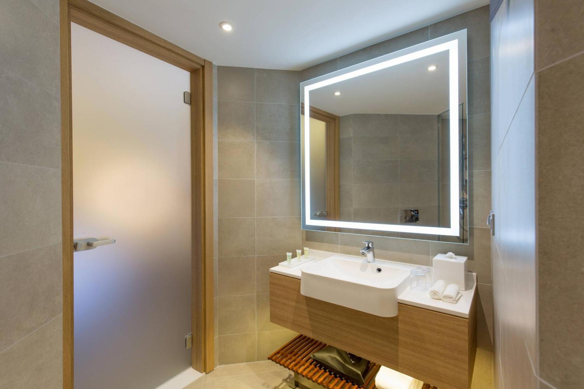 Hotel Courtyard By Marriott Banja Luka Exterior foto