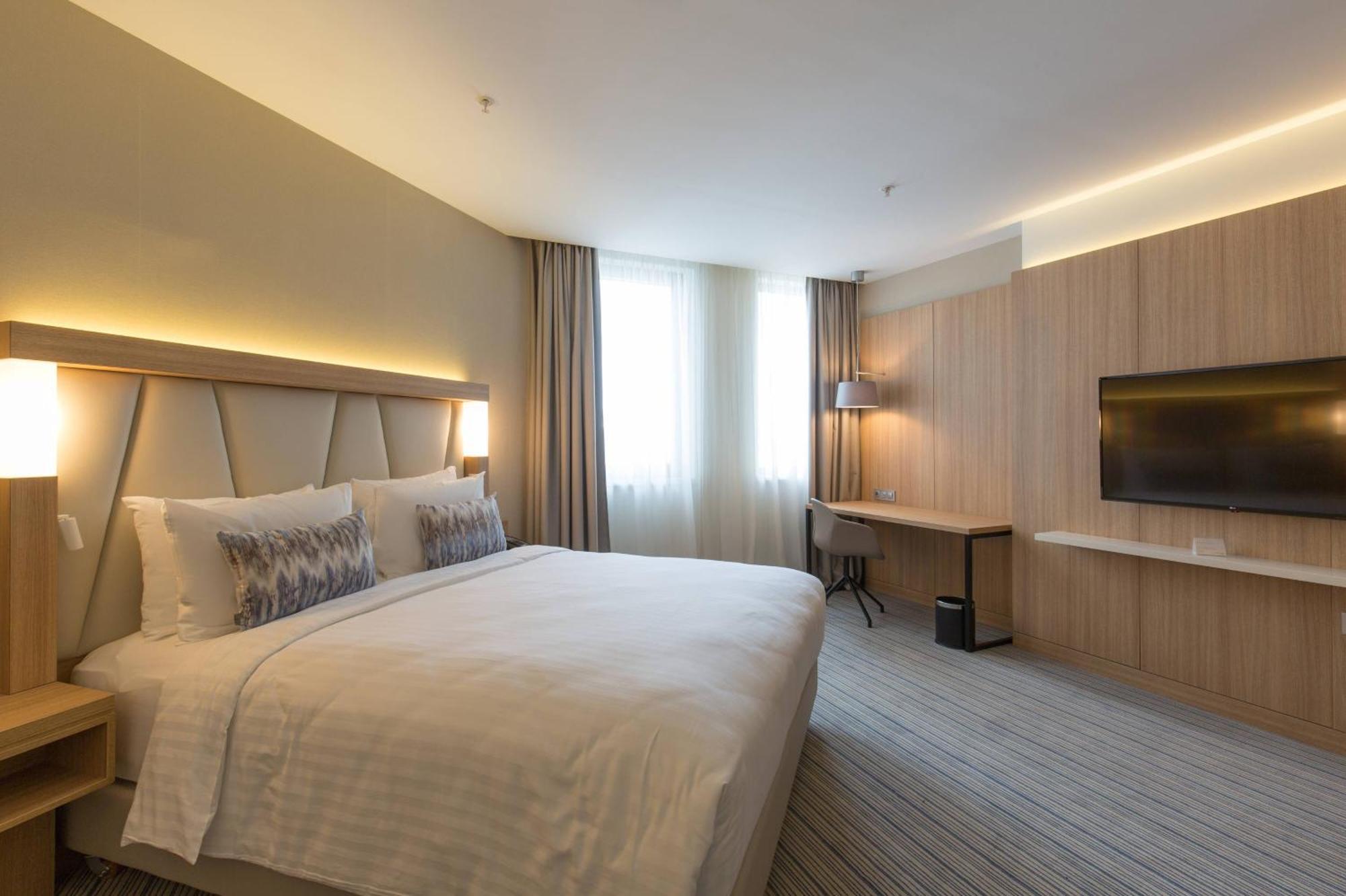 Hotel Courtyard By Marriott Banja Luka Exterior foto